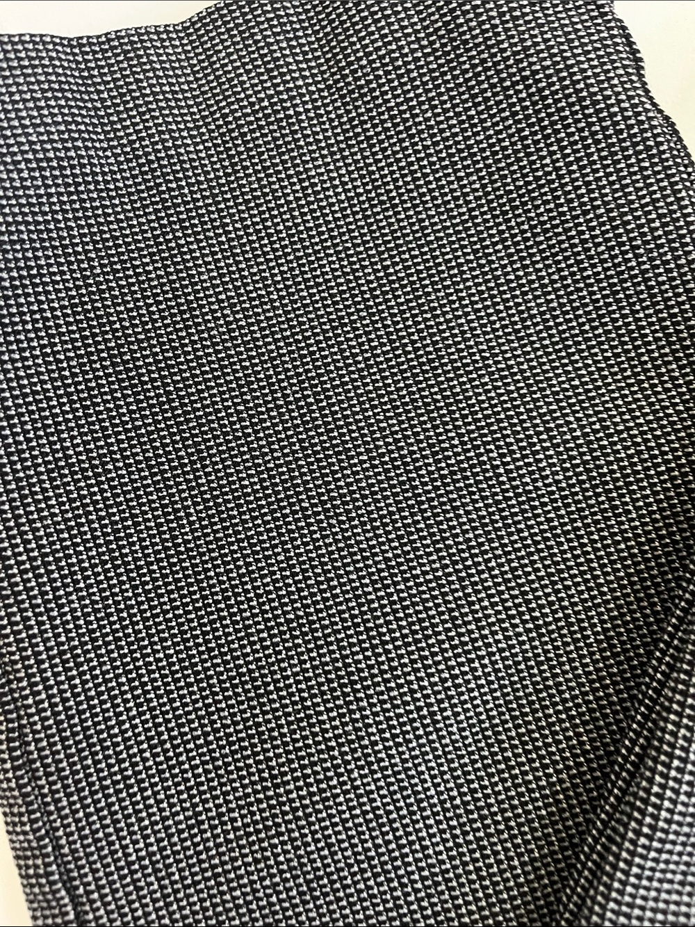 HILARY RADLEY Slim Straight Ankle Pants in Subtle Houndstooth Pattern - Picture 5 of 5